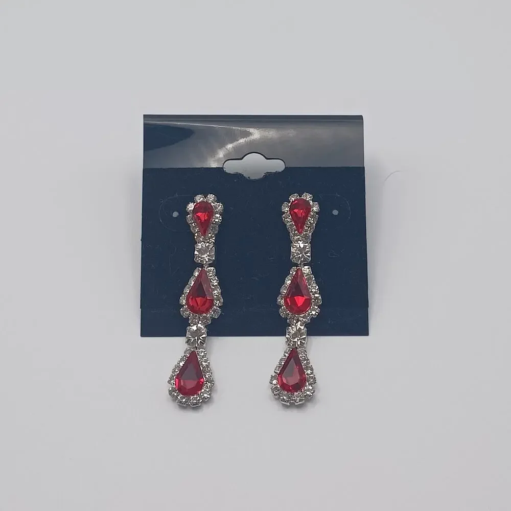 Silver Tone Teardrop Dangle Earrings
